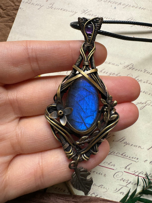 Wire Wrapped Labradorite Pendant